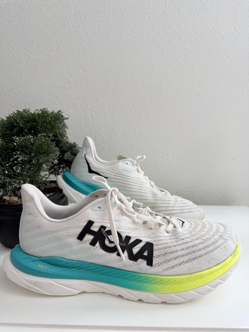Hoka Mach 5 women size 10.5 White Running Shoes with Teal and Lime Gradient - Picture 1 of 10